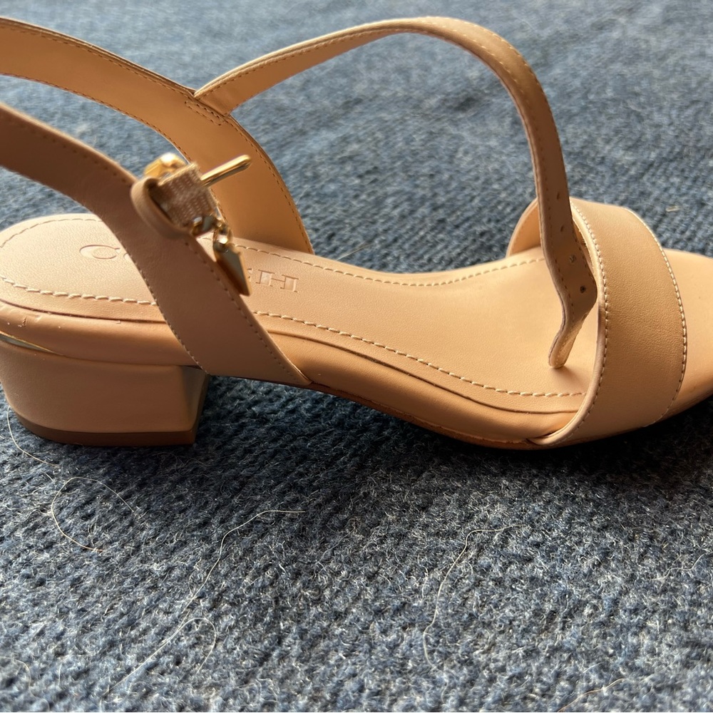 COACH sandals beige size 5 - Picture 3 of 3